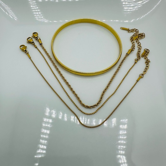 14KT Gold Minimalist Bracelet Set - Picture 5 of 9